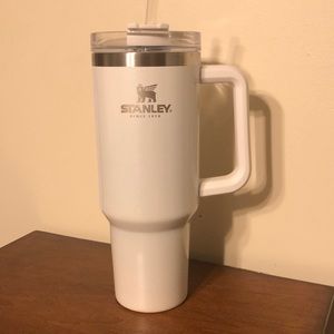 Stanley 40oz Tumbler NEW